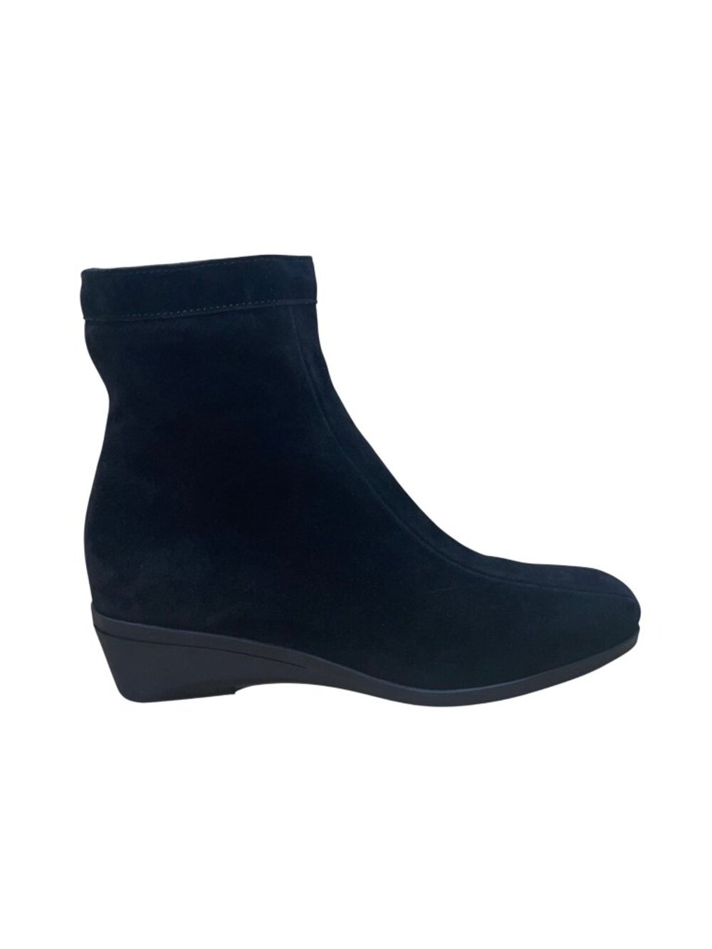 La Canadienne Women’s Black Suede Zip Up Closure Elizabeth Ankle Boots Size 11